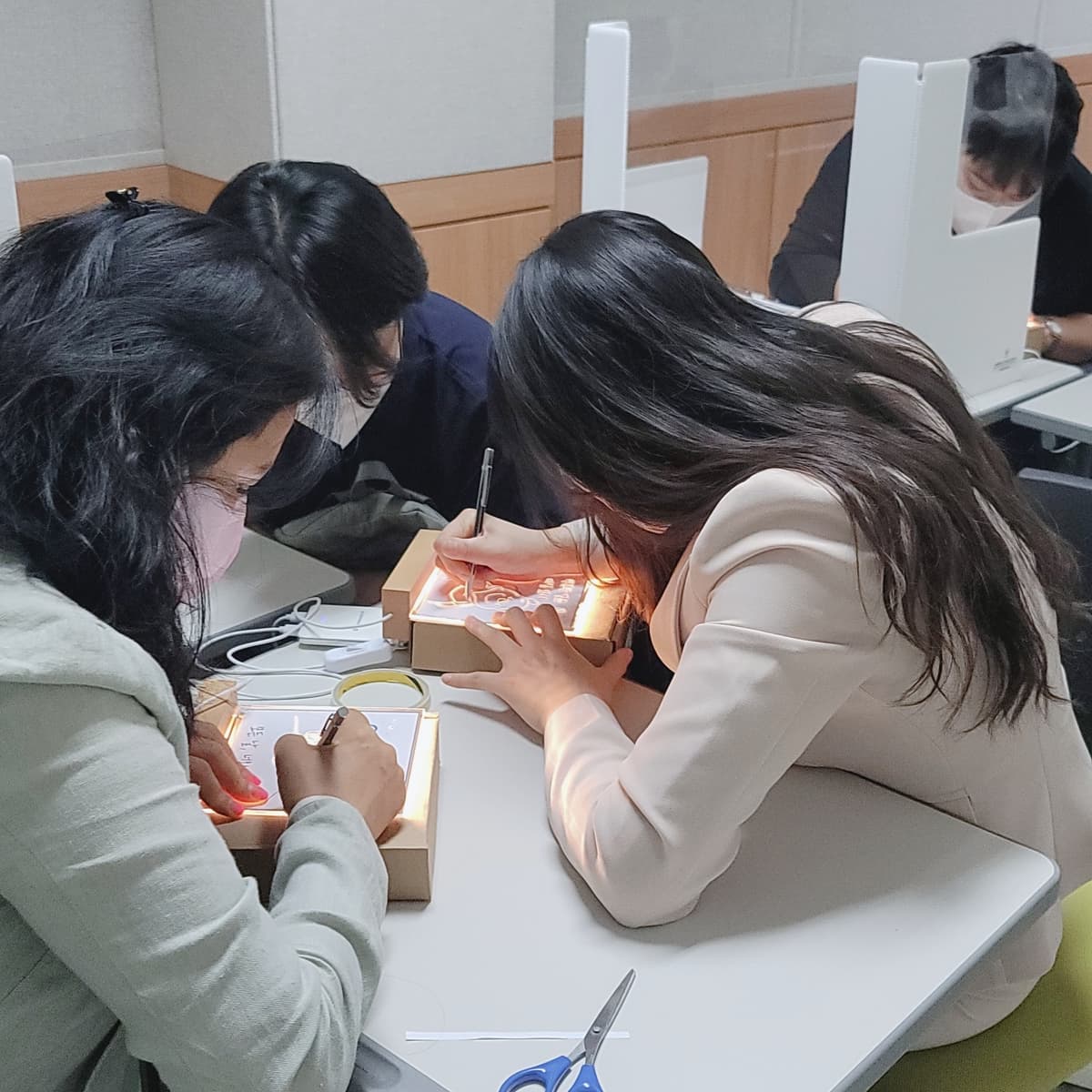 아크릴 무드등 진행 사진 5