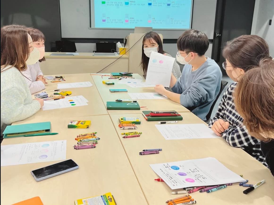 힐링과 소통을 위한 컬러테라피 진행 사진 3