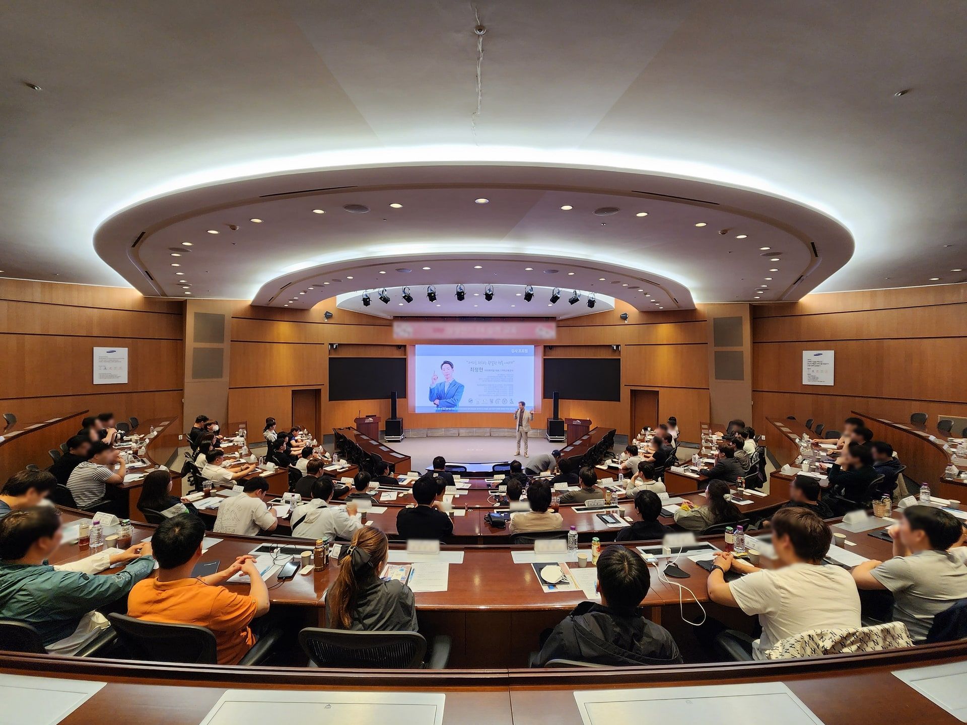 힐링 스페셜티 커피 테이스팅 진행 사진 2