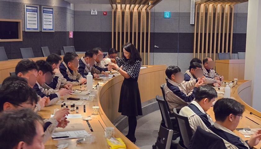 항균 스프레이와 체어 요가 상품 이미지 2