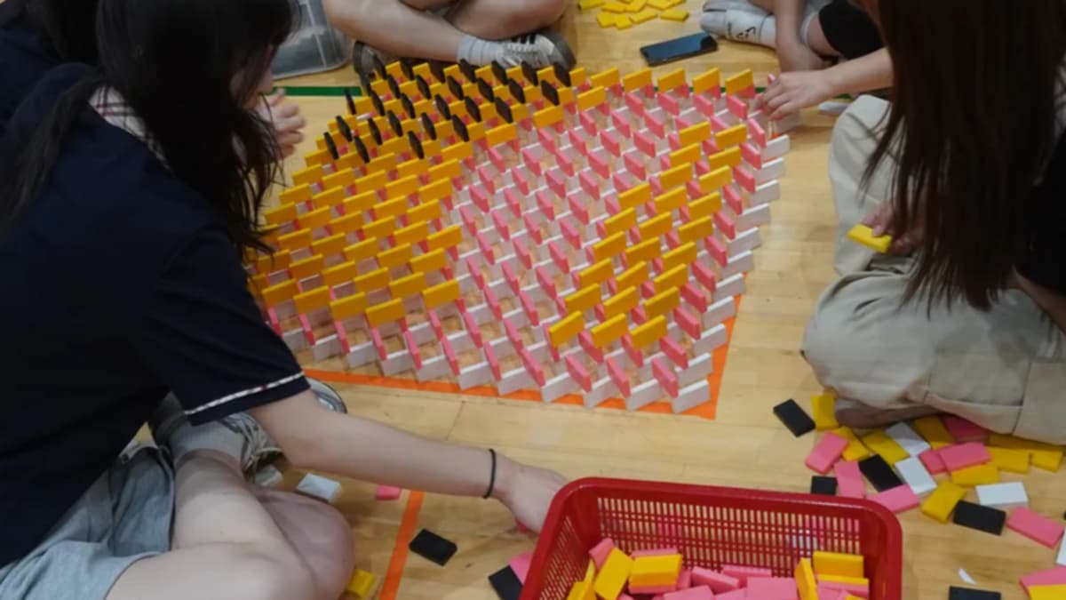 넘어져도 다시 한번, 도미노 팀빌딩 진행 사진 3
