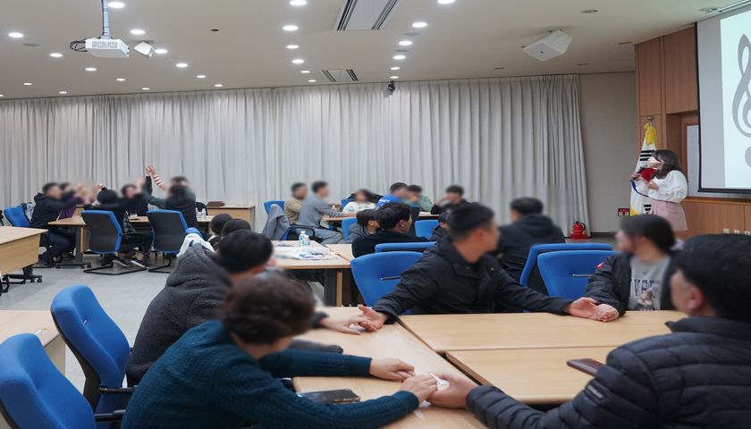 팀빌딩으로 배우는 소통의 기술(영어 가능) 진행 사진 3