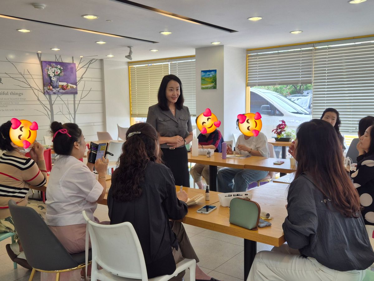 아로마 필로우 미스트와 릴렉싱 마사지 진행 사진 3