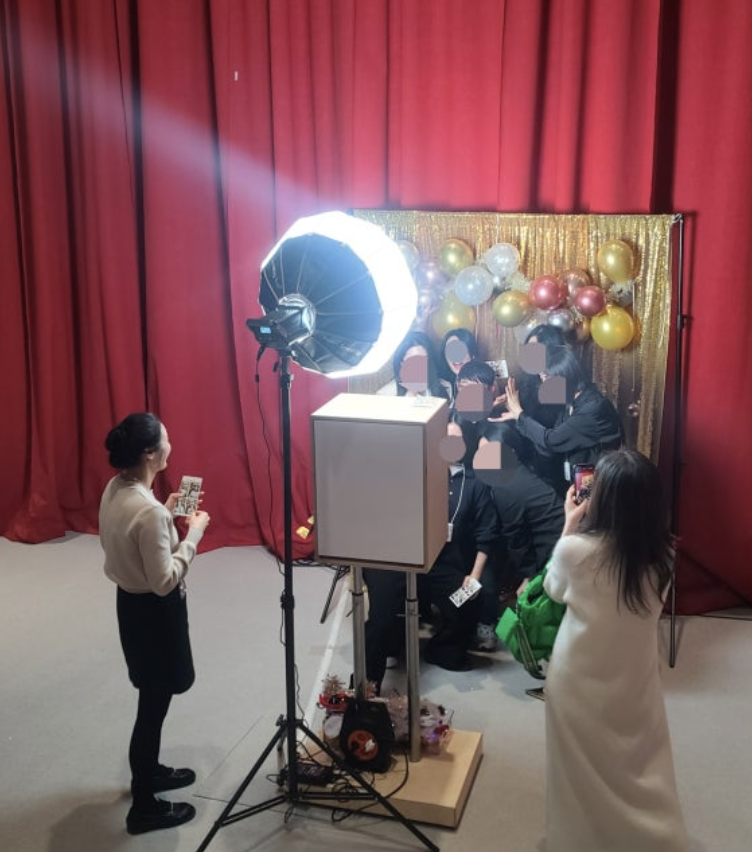 기업 맞춤형 포토부스 렌탈-image-4