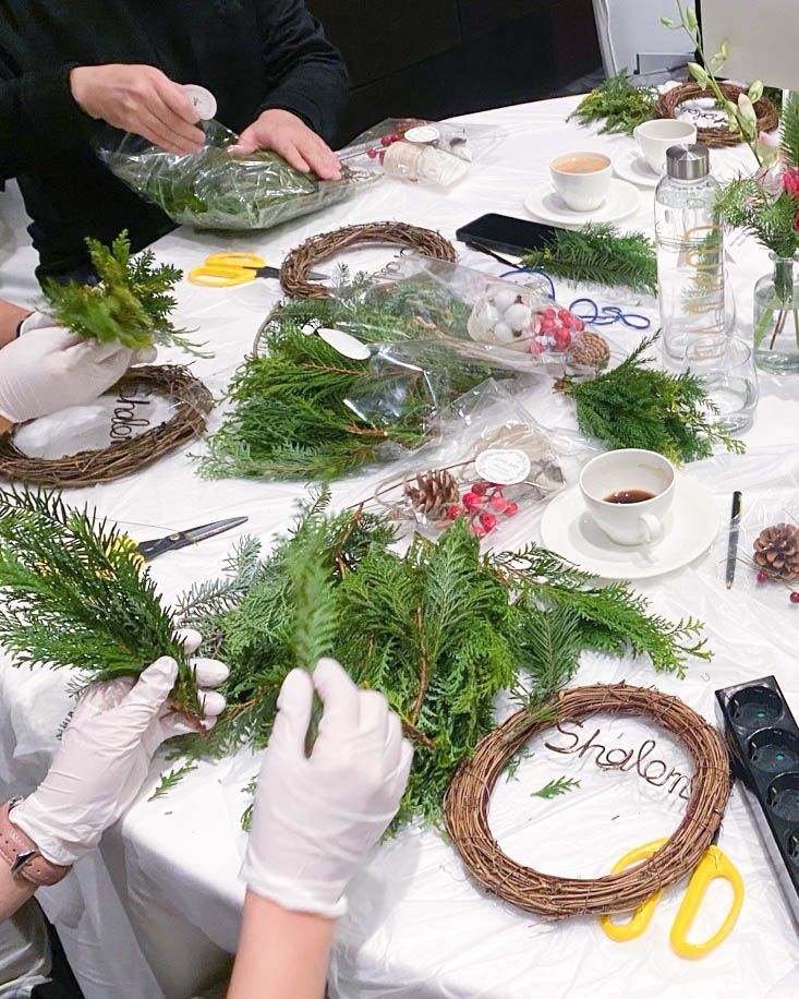 맞춤 레터링 크리스마스 생화 리스 상품 이미지 4