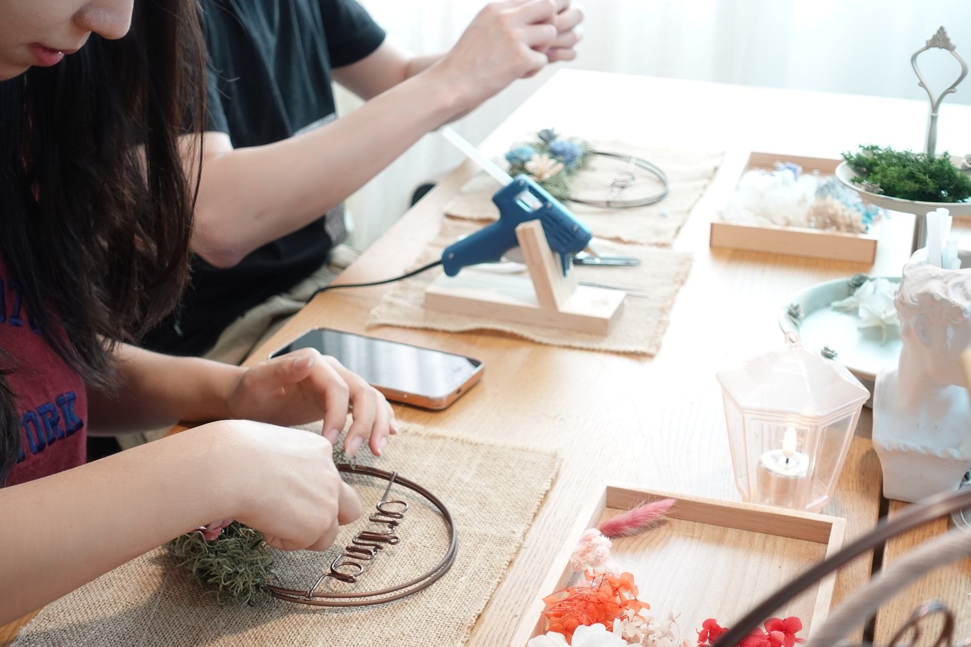 프리저브드 플라워 레터링 리스 썸네일