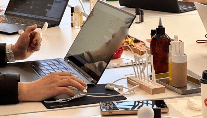 아로마 향수를 활용한 AI 음악 제작