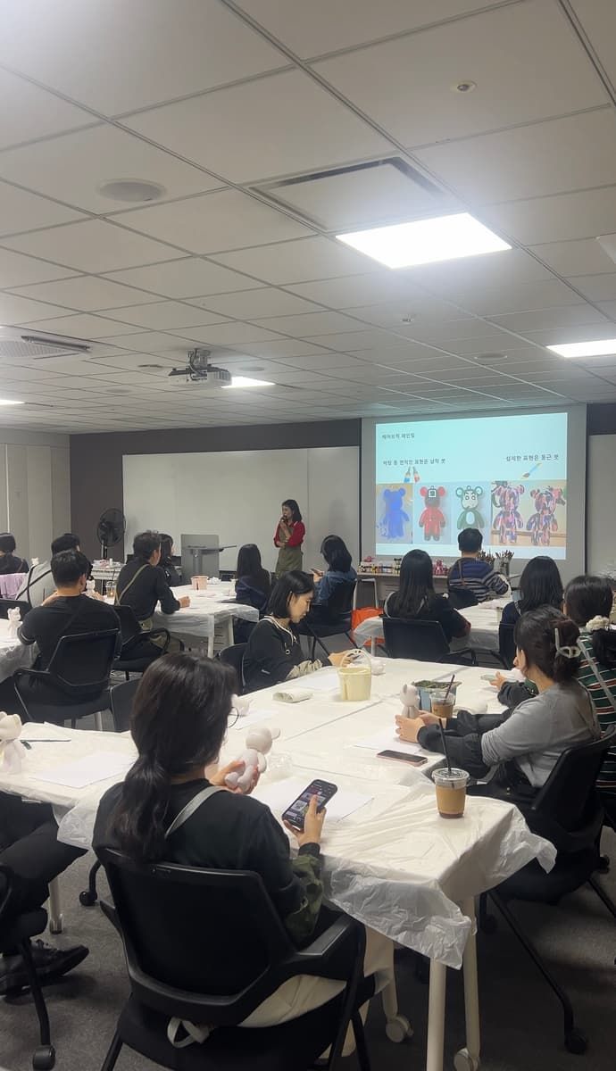 컬러로 채우는 베어브릭 페인팅 원데이 클래스 상품 이미지 4