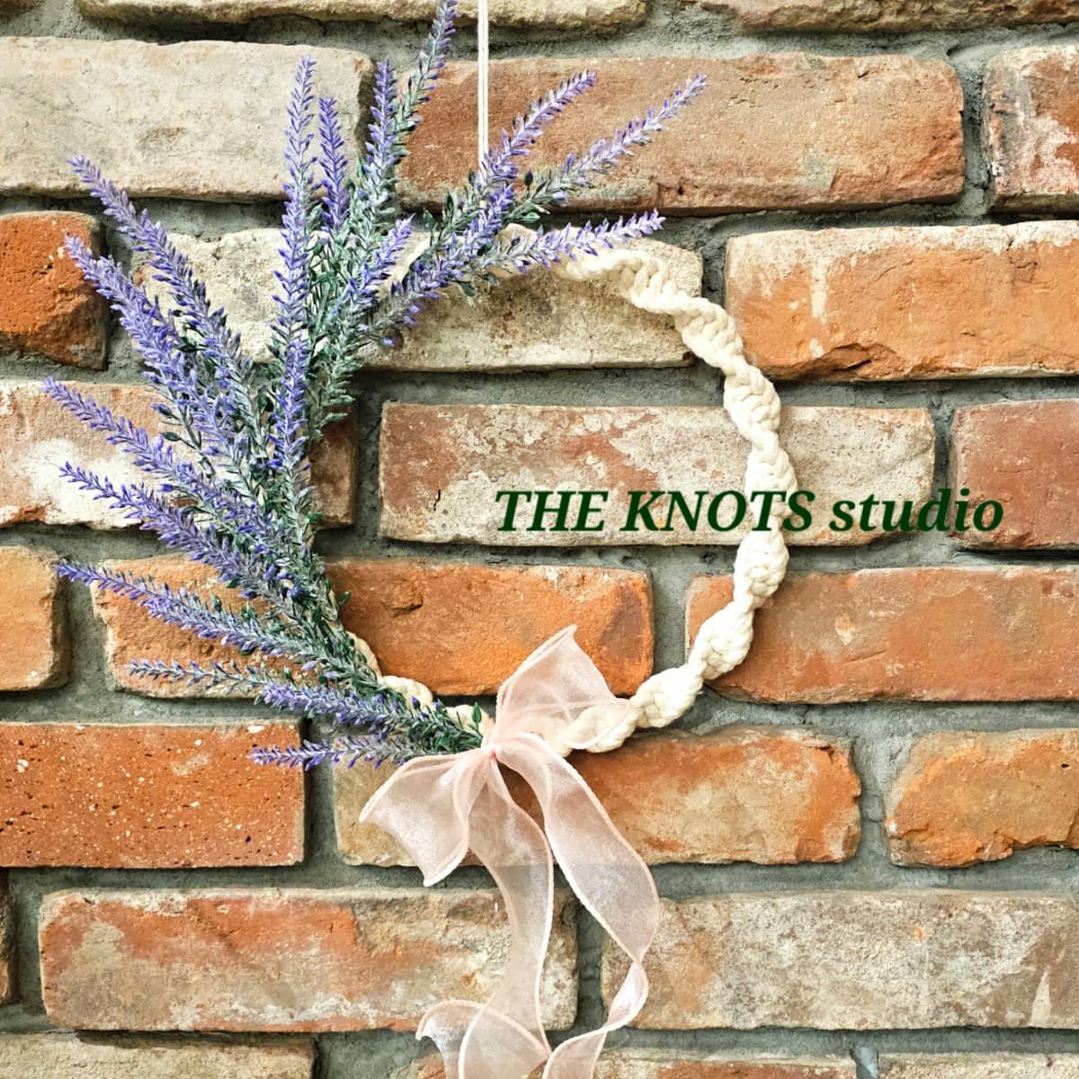 마크라메 라벤더 리스