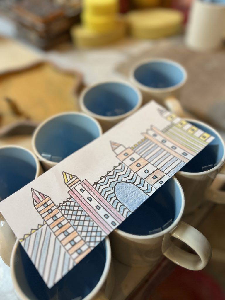 우리 팀의 비전을 담다: 시그니처 머그컵 만들기 팀빌딩 상품 이미지 4