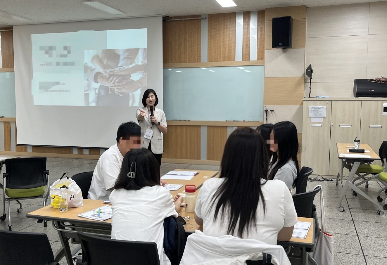 CS 고객응대 감성서비스 교육 진행 사진 3