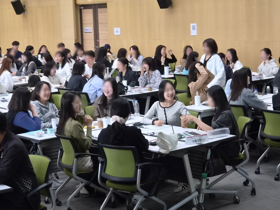 AI시대속에서 모두의 자리를 밝혀주는 요즘 리더십 진행 사진 6